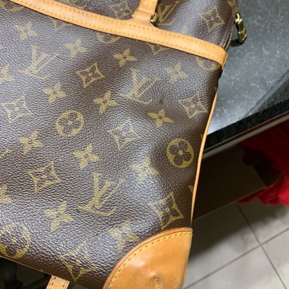 Authentic Louis Vuitton coussin bag - Picture 5 of 5